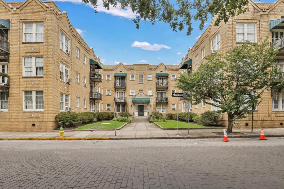 Southern Belle On Oglethorpe Square Savannah Exterior photo