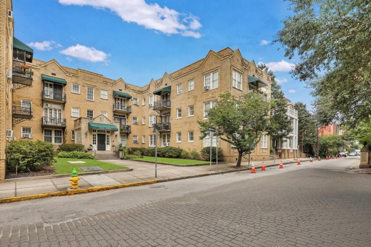 Southern Belle On Oglethorpe Square Savannah Exterior photo